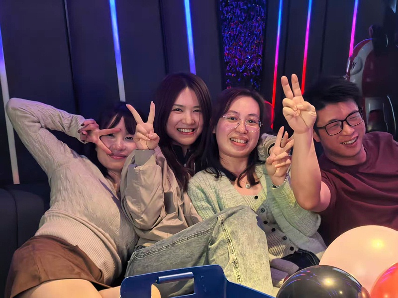 欧拓生产销售脚杯脚轮,尼龙减震脚,万向脚杯